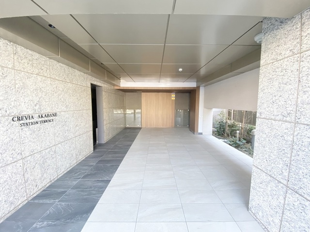 ＣＲＥＶＩＡ赤羽ステーションテラスのエントランス|こちらが入口です！