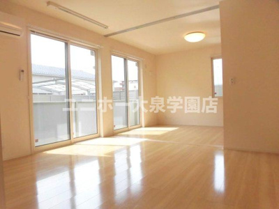 【居間・リビング】 | アゼリア上鷺 | 参考写真