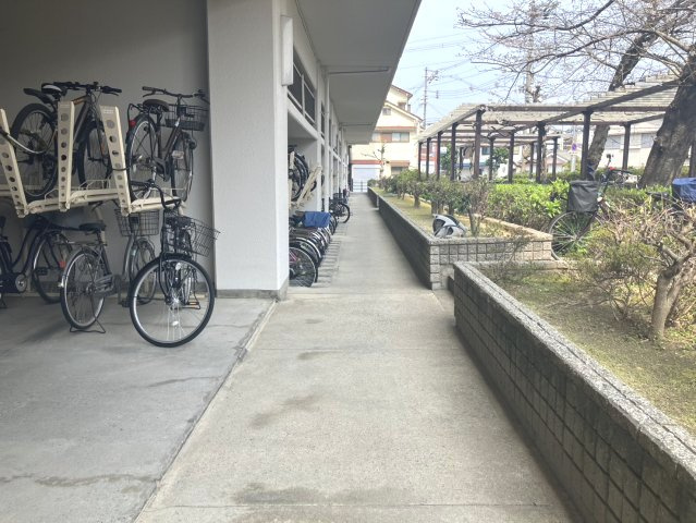 新森公園レックスマンションの駐輪場