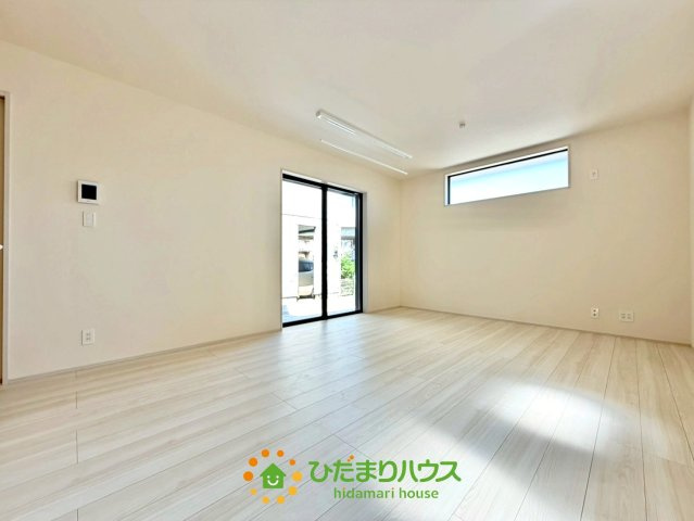 白岡市篠津　新築一戸建て　リーブルガーデンの居間・リビング