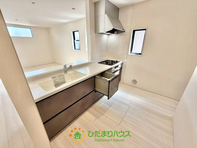 白岡市篠津　新築一戸建て　リーブルガーデンのキッチン