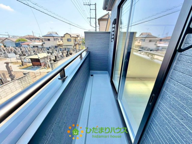 白岡市篠津　新築一戸建て　リーブルガーデンのバルコニー
