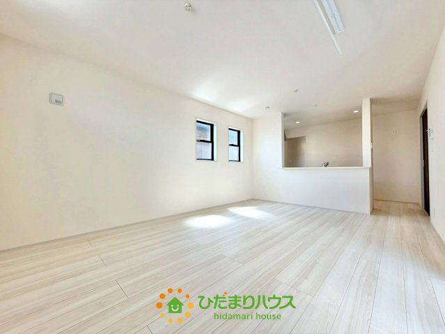 白岡市篠津　新築一戸建て　リーブルガーデンの居間・リビング