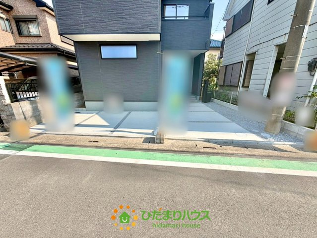 白岡市篠津　新築一戸建て　リーブルガーデンの駐車場