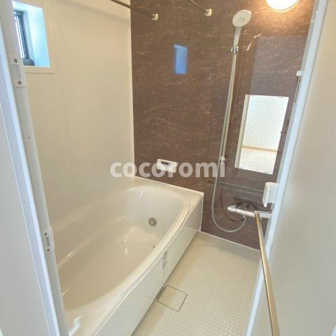 大池町戸建の浴室