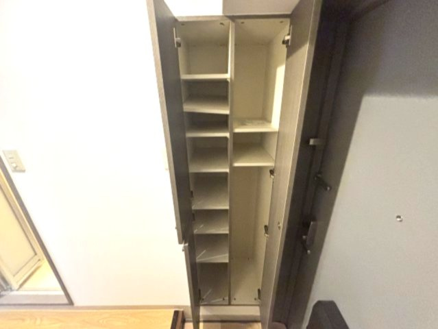 サウザー岡本の収納