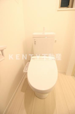 【トイレ】 | サークルハウスＢ棟 | 清潔感のあるトイレです
