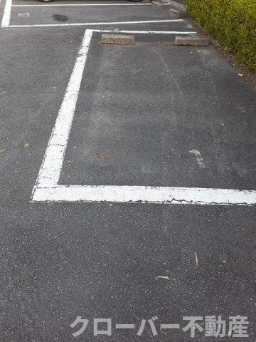 メゾン掛樋の駐車場