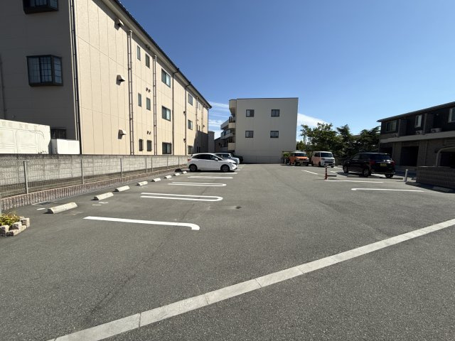 ラ　グラン　ヴィーダ　小野Ⅱの駐車場