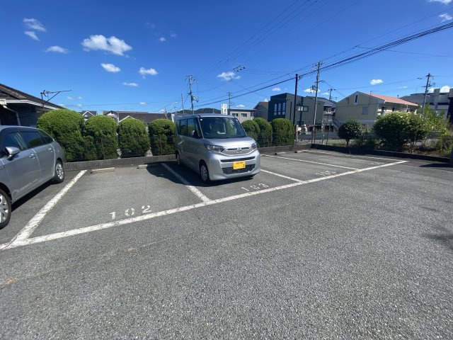 レインボーヒルズの駐車場