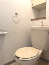 【トイレ】 | 新ゆりグリーンタウンけやき街区２号棟 | シンプルで使いやすいトイレ空間。清潔感があります。