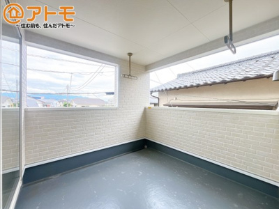 【バルコニー】 | 富士宮市貴船町第1　新築戸建て　2号棟 | インナーバルコニーはお出かけ中の急な雨でも安心♪