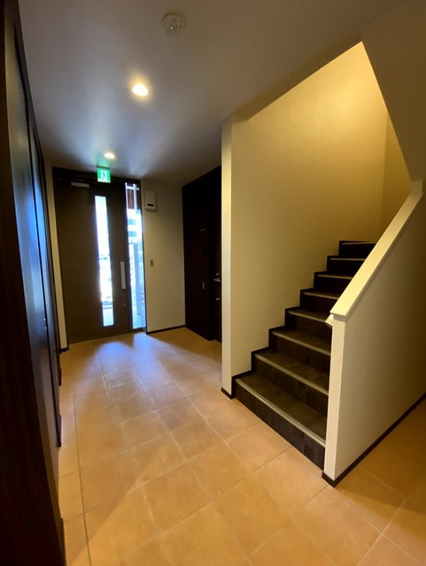 ＷＥＳＴ 上落合のロビー