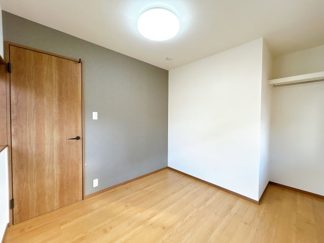 丹波篠山市住吉台の中古一戸建の洋室