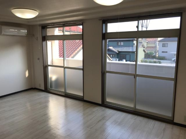 グランドール十王の居間・リビング|リビング