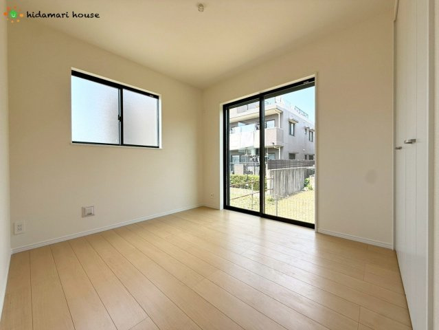 第18上尾上　新築戸建　ハートフルAの洋室|1階洋室：5.25帖