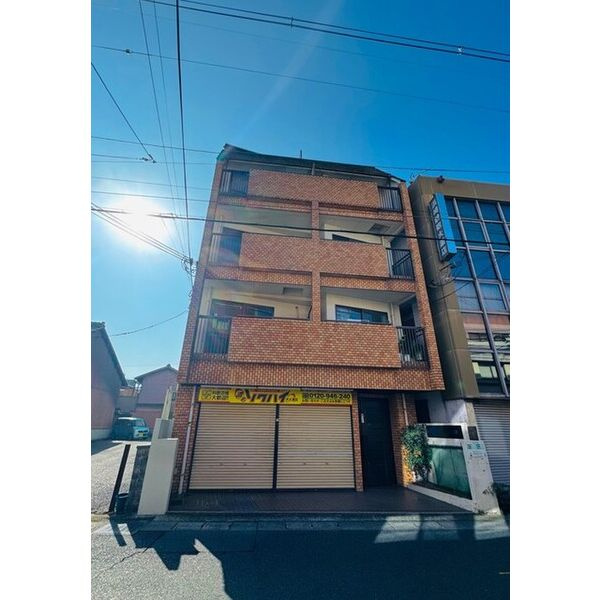 大津市長等３丁目の店舗一部の外観