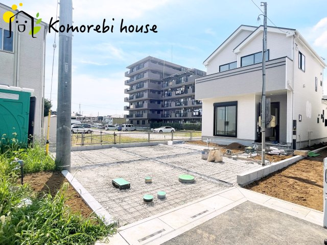 第18上尾市上　新築一戸建て　ハートフルタウン　Aの駐車場|車をお持ちの方に嬉しい駐車場付きの物件です