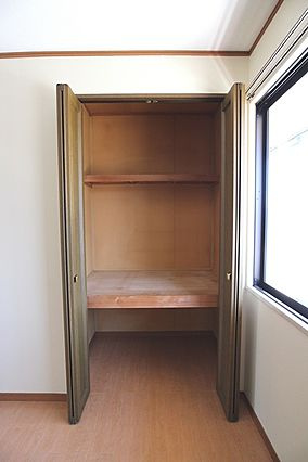 コーポ築揚の収納|※掲載写真は同物件別号室の参考写真です。実際のお部屋とは間取り・設備・内装等が異なる場合があり、現況を優先とします。