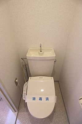 【トイレ】 | コーポ築揚 | ※掲載写真は同物件別号室の参考写真です。実際のお部屋とは間取り・設備・内装等が異なる場合があり、現況を優先とします。