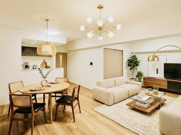 名古屋市天白区植田３丁目の中古マンションの居間・リビング