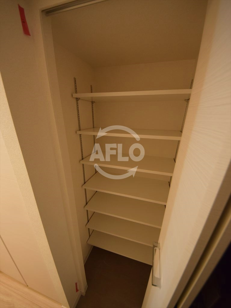 プレサンスOSAKA DOMECITY ワンダーの収納|プレサンスOSAKA DOMECITY ワンダー　下足入れ