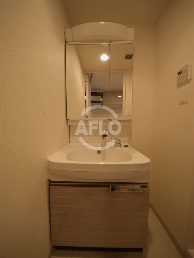 プレサンスOSAKA DOMECITY ワンダーの洗面所|プレサンスOSAKA DOMECITY ワンダー　洗面化粧台