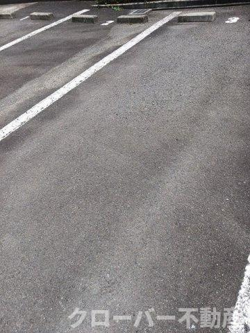 エイトパル　Ｂの駐車場