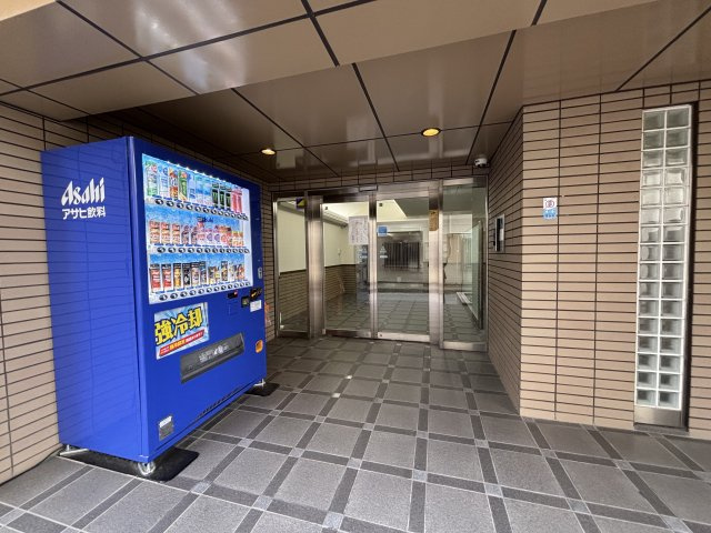 甲南クローバーハウスのエントランス