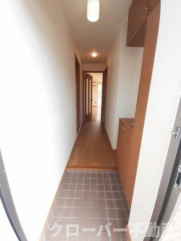 ロジュマン国分寺１の玄関