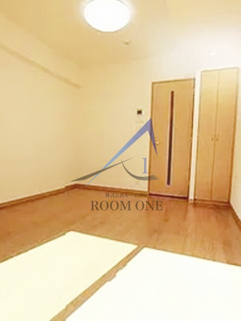 ルーブル品川西大井の居間・リビング|洋室のお部屋です。