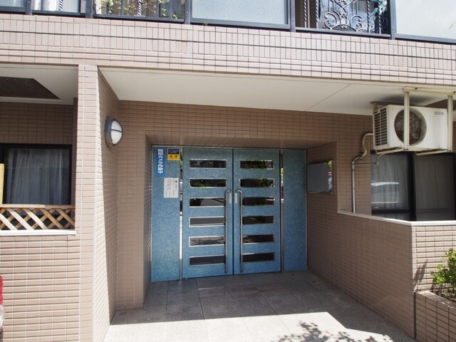マイキャッスル東長崎の外観|生活住環境良好な立地に建つ新耐震基準マンション、マイキャッスル東長崎は即日現地案内となっておりますので、お気軽にお問い合わせください！