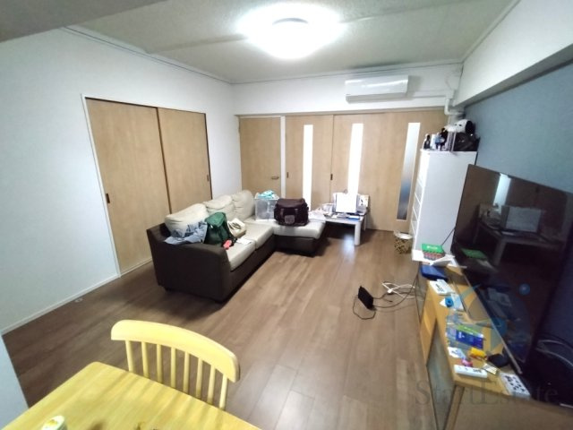 【居間・リビング】の画像