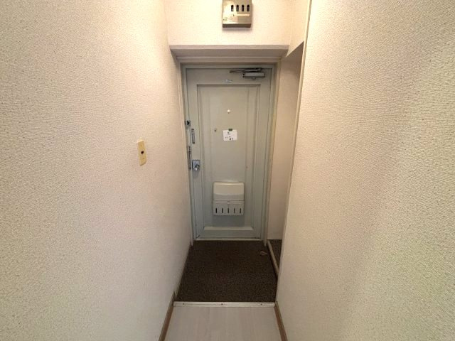 六甲道レクランの玄関