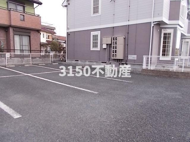 エクセランの駐車場