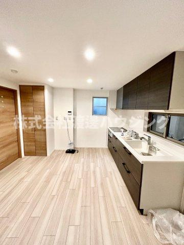 Reメゾン桃谷の内装