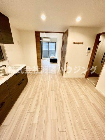 Reメゾン桃谷の居間・リビング