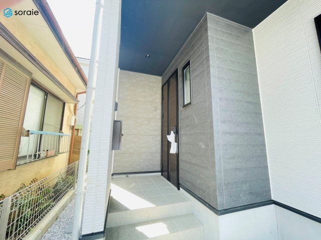 川越市小仙波町3期　全1棟　新築戸建の玄関|4月6日撮影