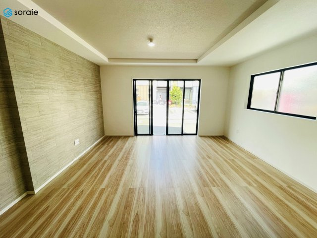 川越市小仙波町3期　全1棟　新築戸建の居間・リビング|4月6日撮影