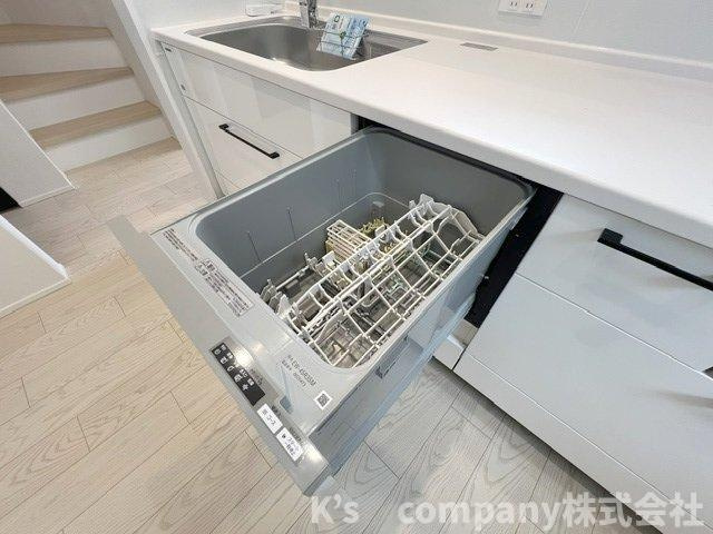 ◎茅ヶ崎市高田2丁目　新築戸建　のキッチン|家事の負担を軽減してくれる食器洗い乾燥機☆