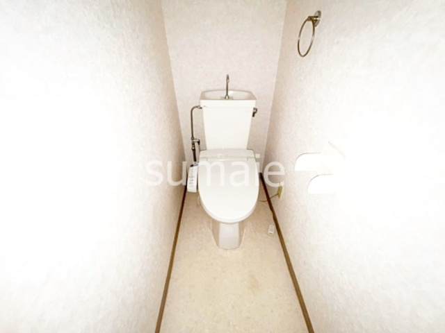 ハイスクエア　イシイのトイレ|温水洗浄便座！