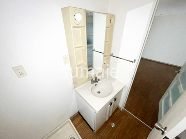 ハイスクエア　イシイの洗面所|独立洗面台です☆