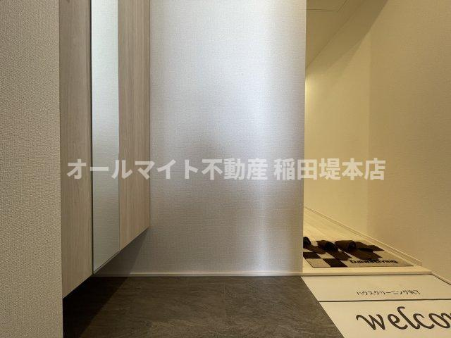川崎市多摩区登戸新町のアパートの玄関