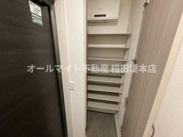 川崎市多摩区登戸新町のアパートの収納