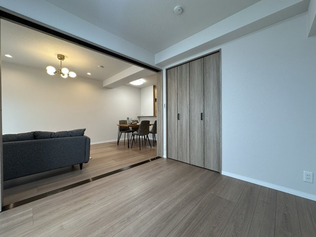 歌敷山ダイヤハイツの洋室