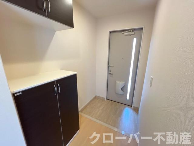 マリアージュⅢの玄関|廊下