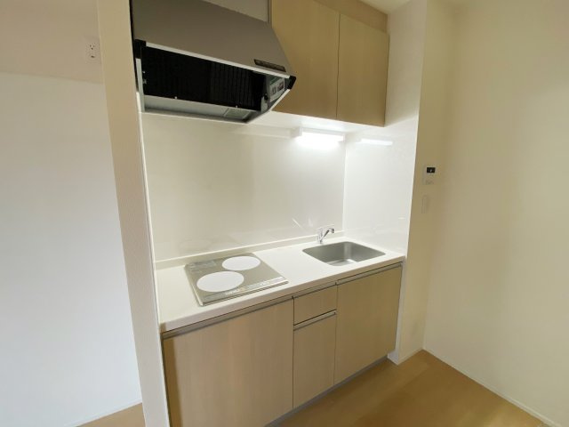 スマートグラン浦和岸町のキッチン|別号室の参考写真です。