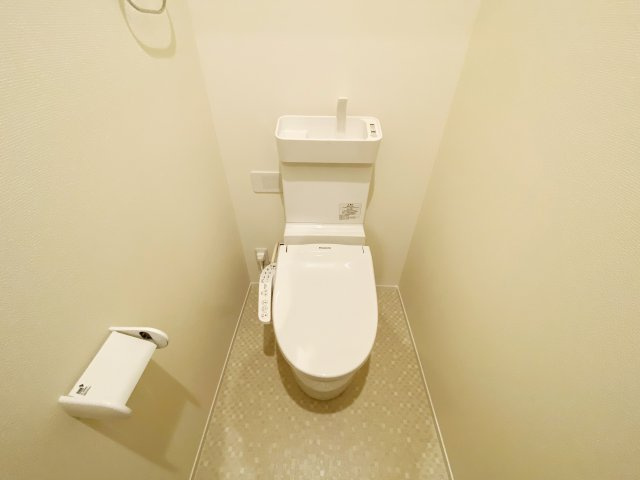 スマートグラン浦和岸町のトイレ|別号室の参考写真です。