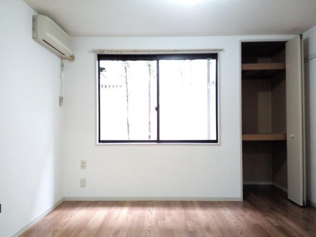 メゾン・ド・ボナールの寝室