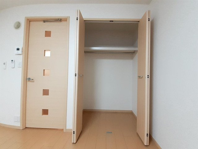 アクティーフ和ヶ原Ⅱの収納|ちょっとした収納スペースも充実しています